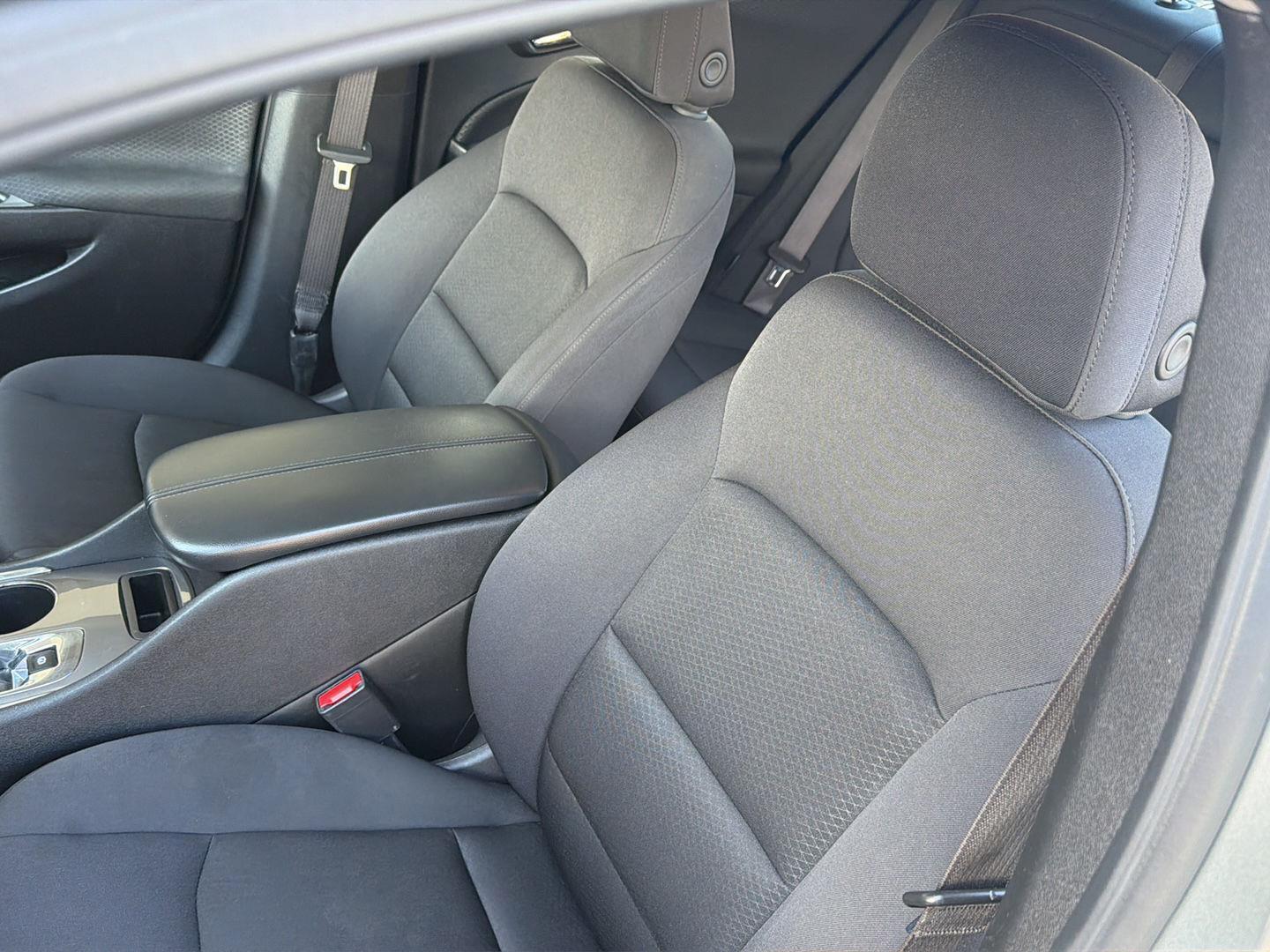 Used 2025 Chevrolet Malibu Sedan