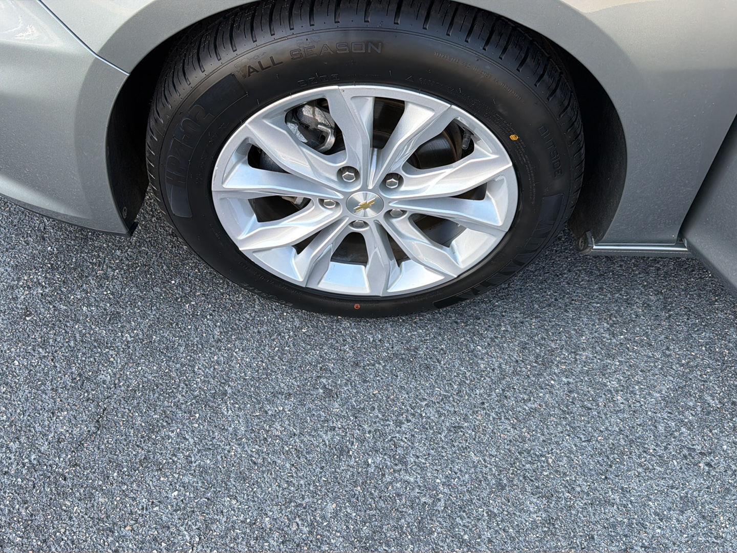 Used 2025 Chevrolet Malibu Sedan