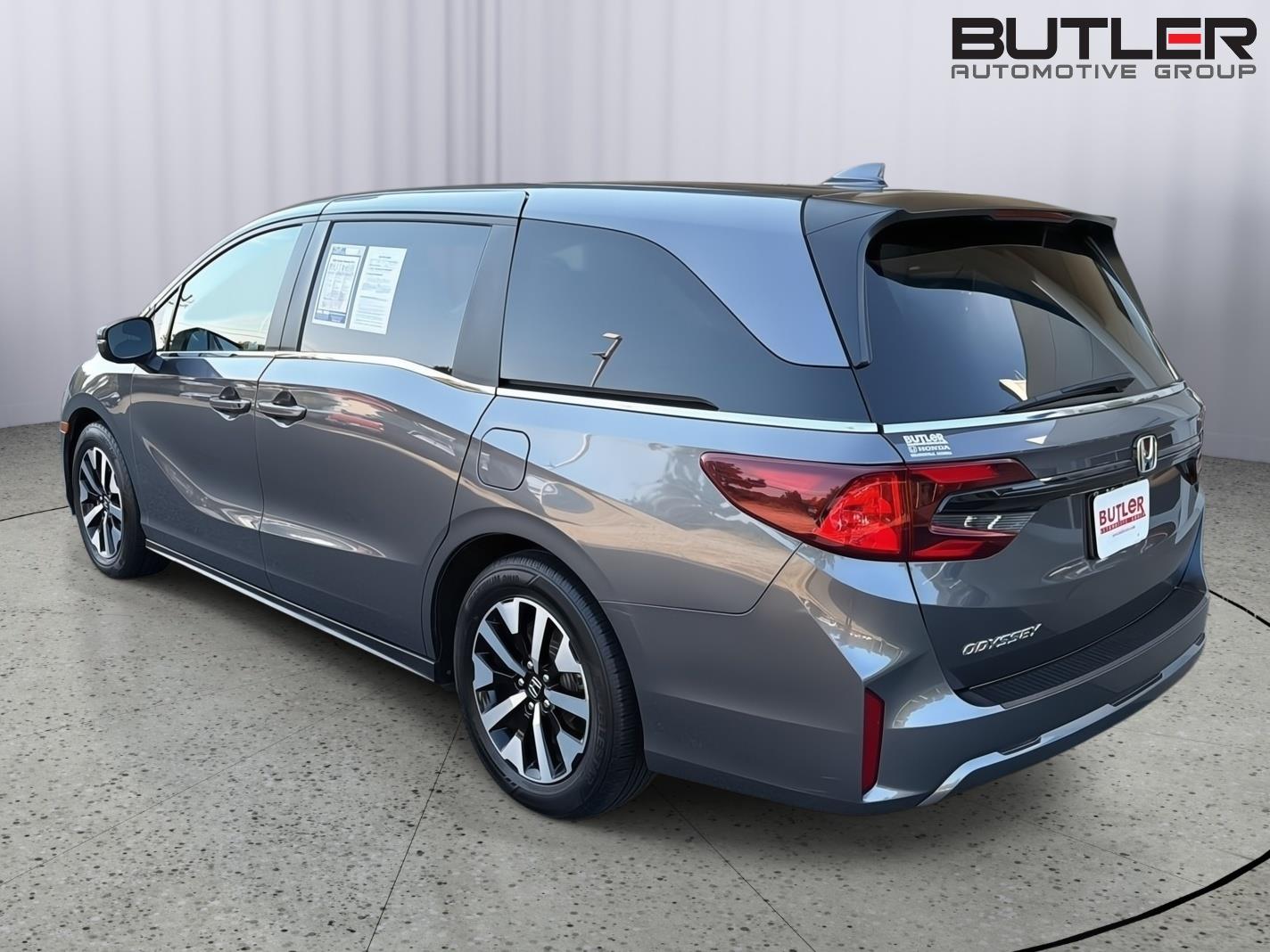 Used 2025 Honda Odyssey Van