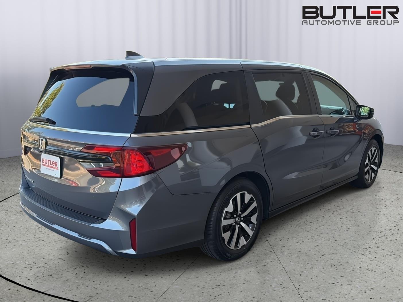 Used 2025 Honda Odyssey Van