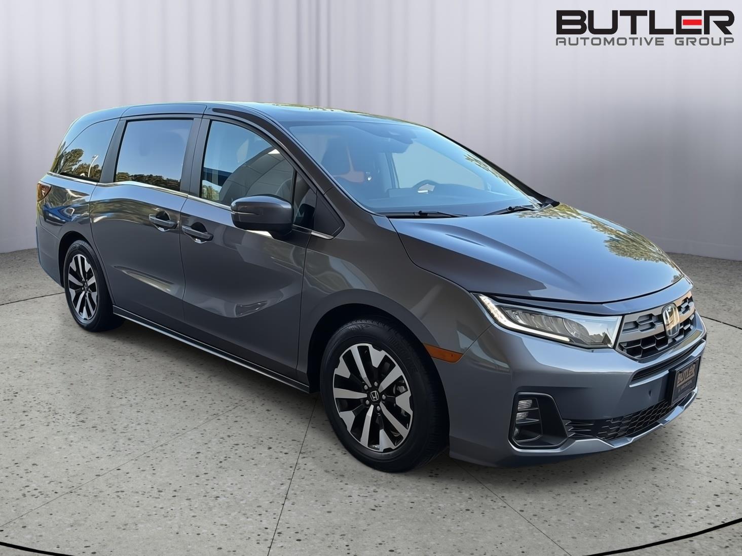 Used 2025 Honda Odyssey Van