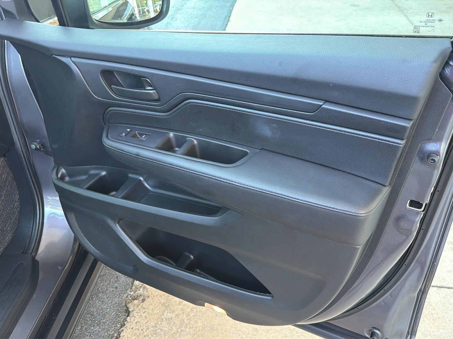 Used 2025 Honda Odyssey Van