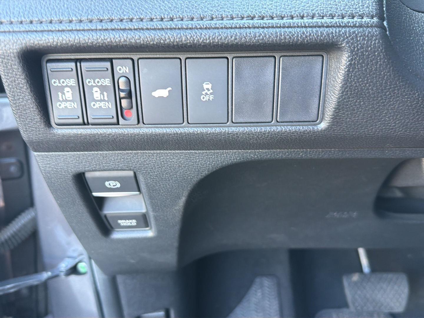 Used 2025 Honda Odyssey Van