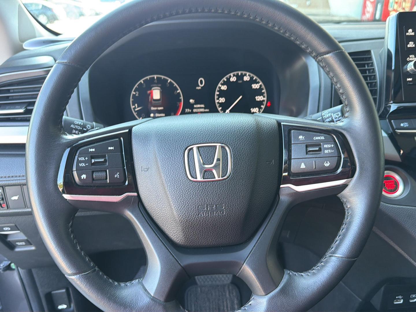 Used 2025 Honda Odyssey Van