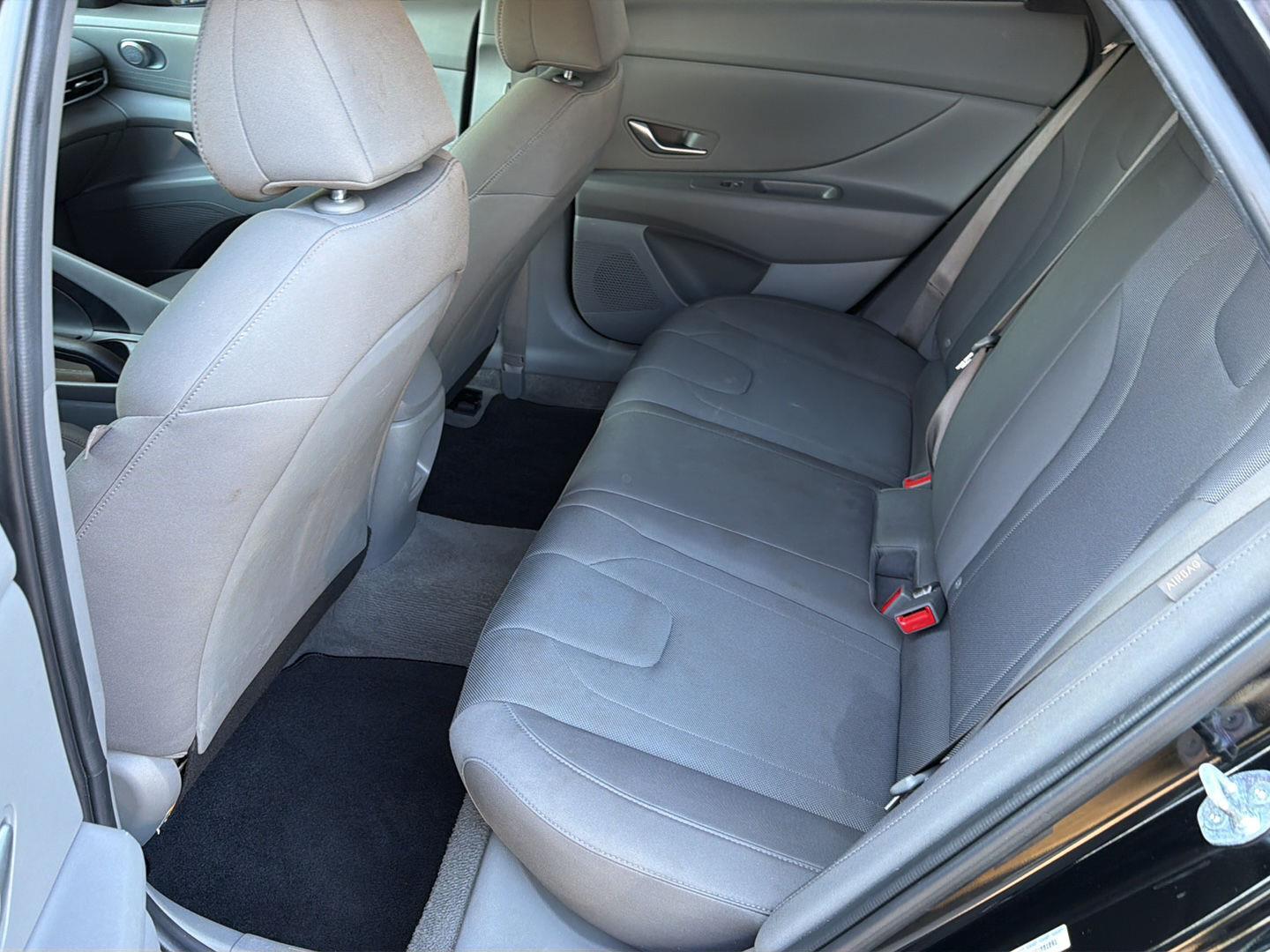 Used 2025 Hyundai Elantra Sedan
