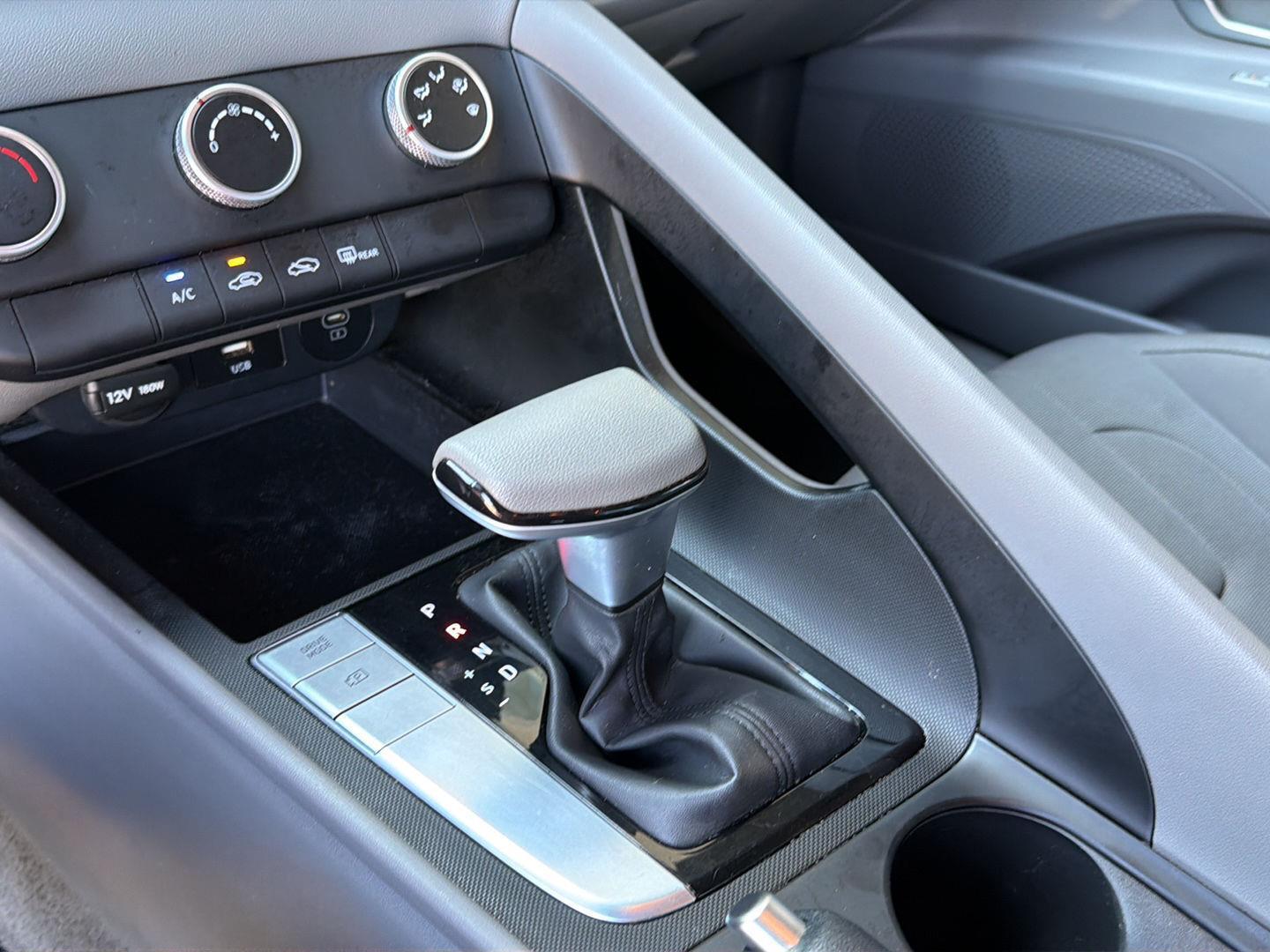 Used 2025 Hyundai Elantra Sedan