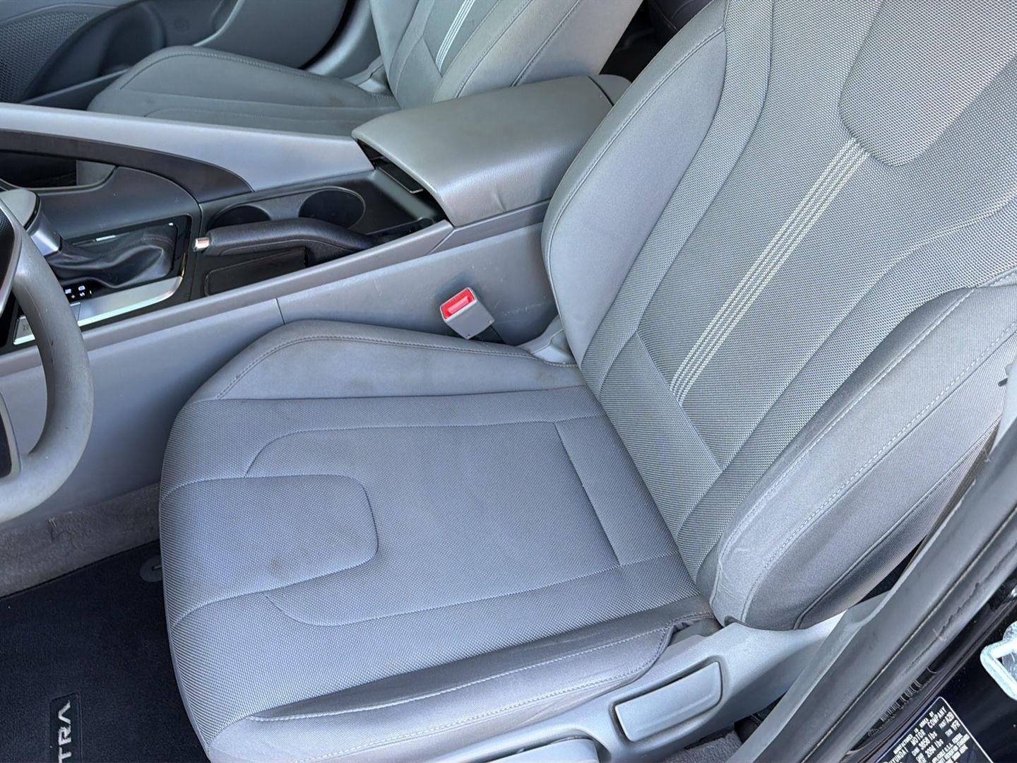Used 2025 Hyundai Elantra Sedan