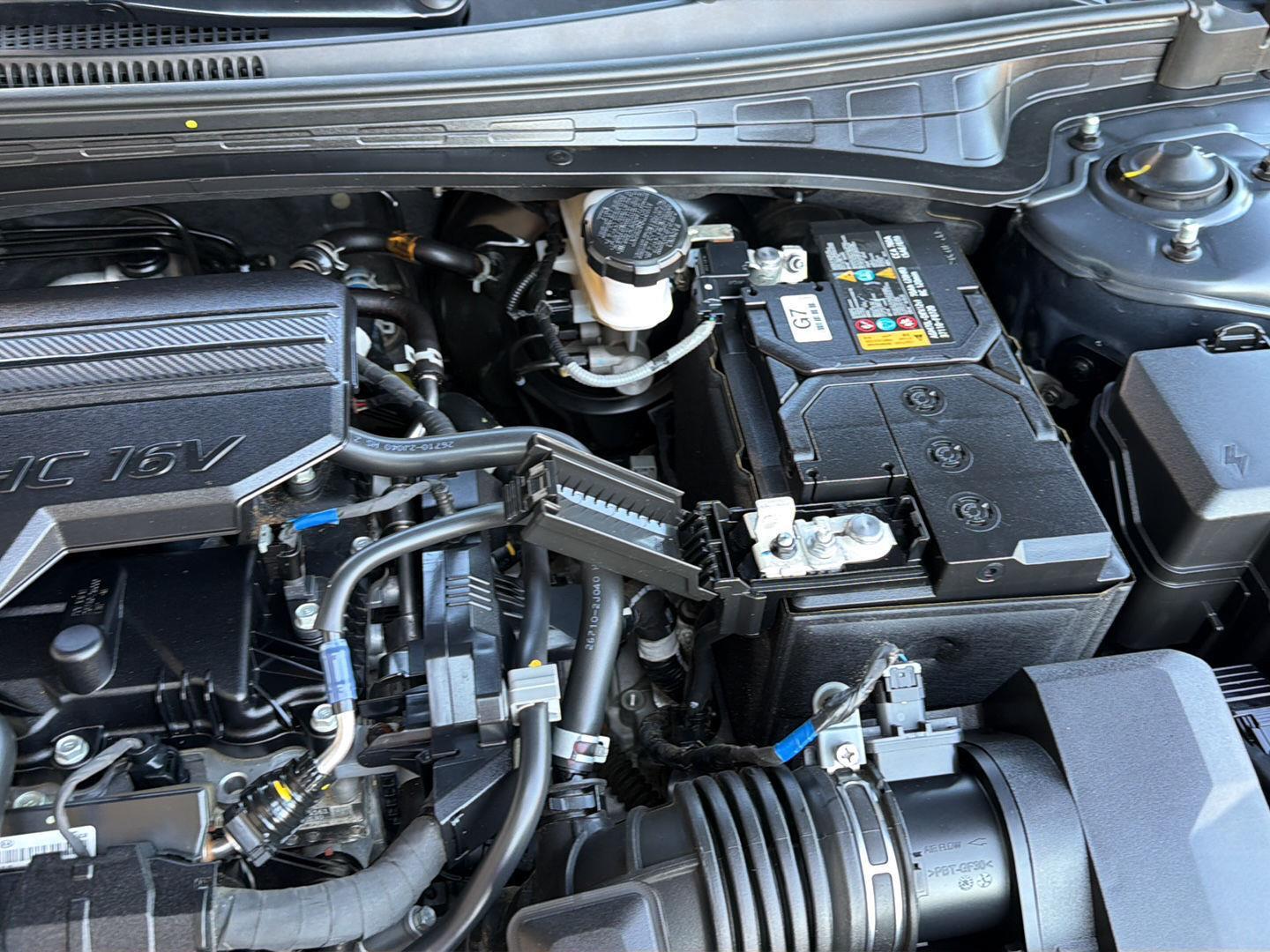 Used 2025 Hyundai Elantra Sedan
