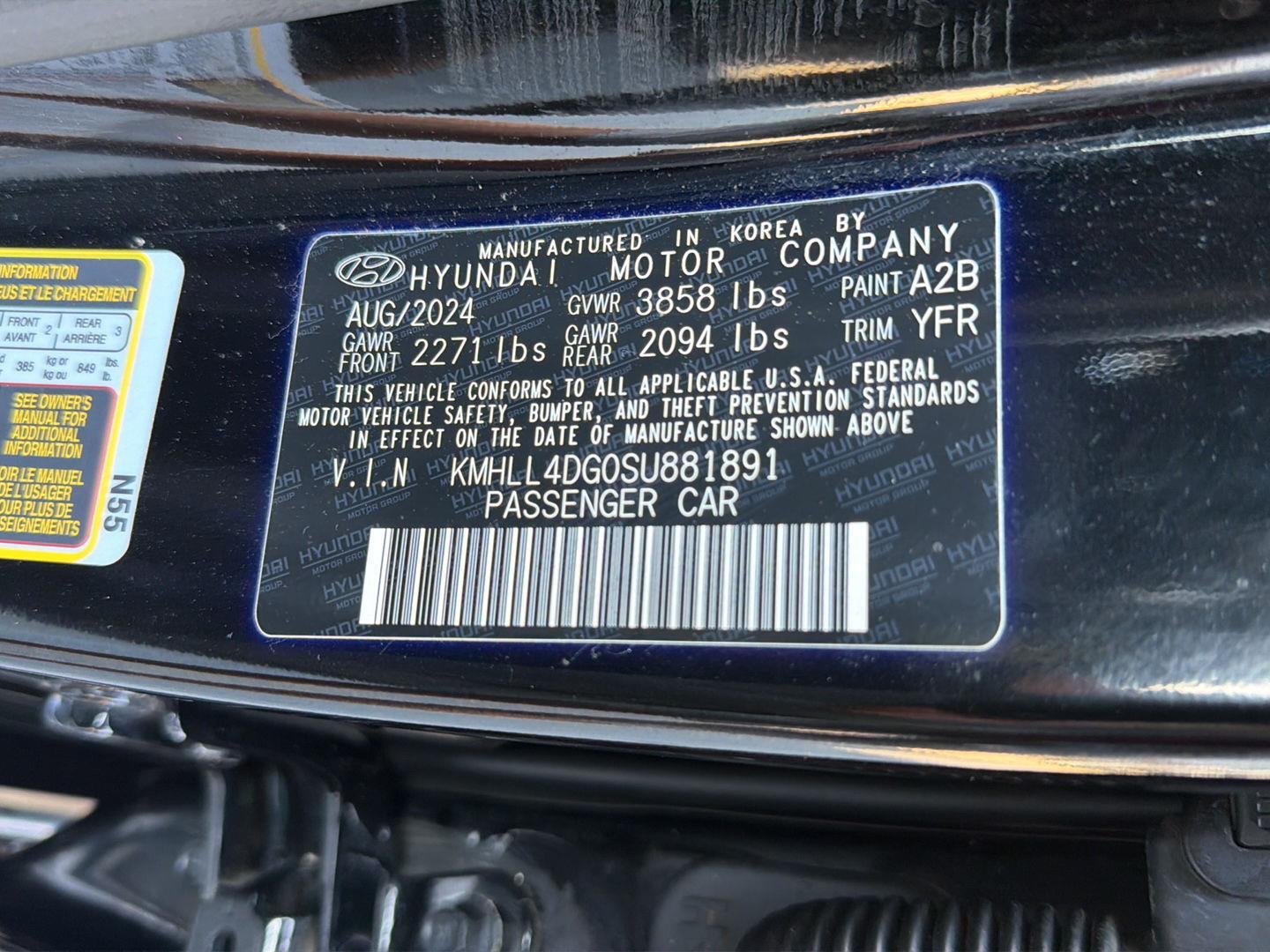Used 2025 Hyundai Elantra Sedan