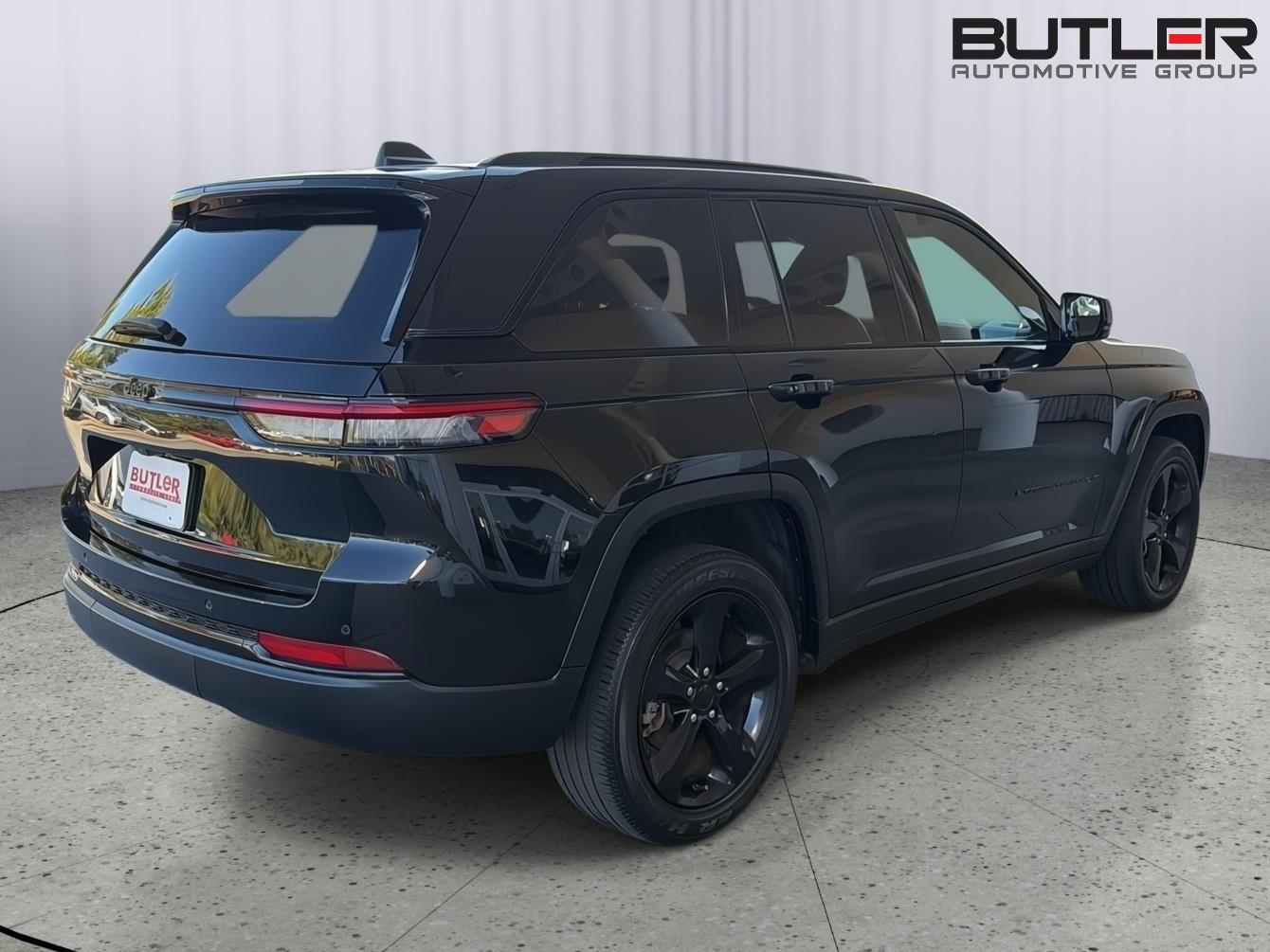 Used 2023 Jeep Grand Cherokee SUV