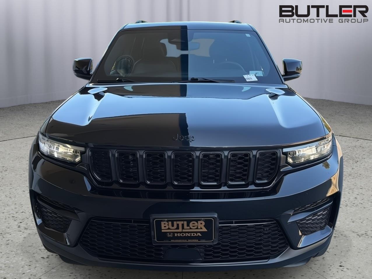 Used 2023 Jeep Grand Cherokee SUV