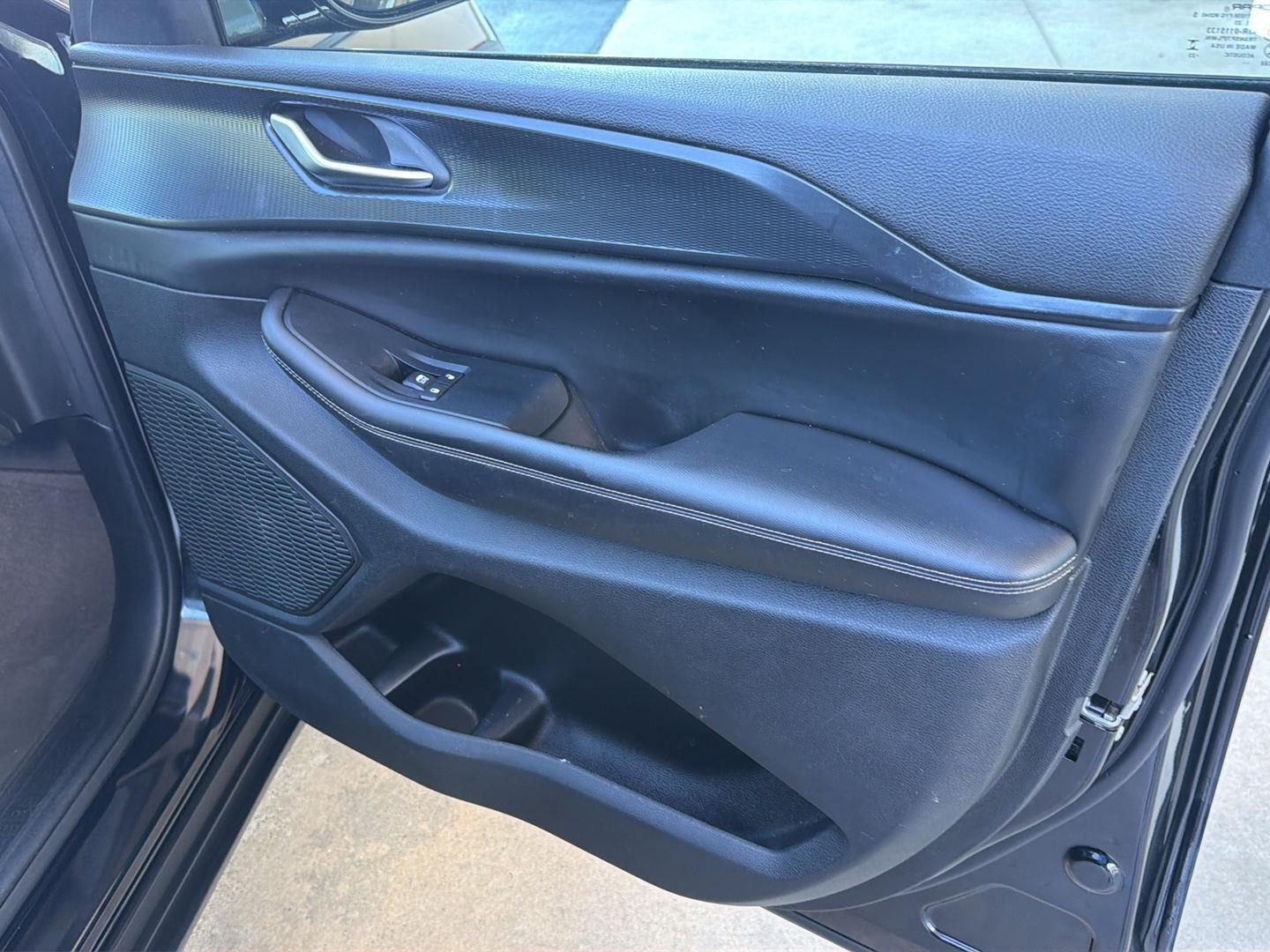 Used 2023 Jeep Grand Cherokee SUV