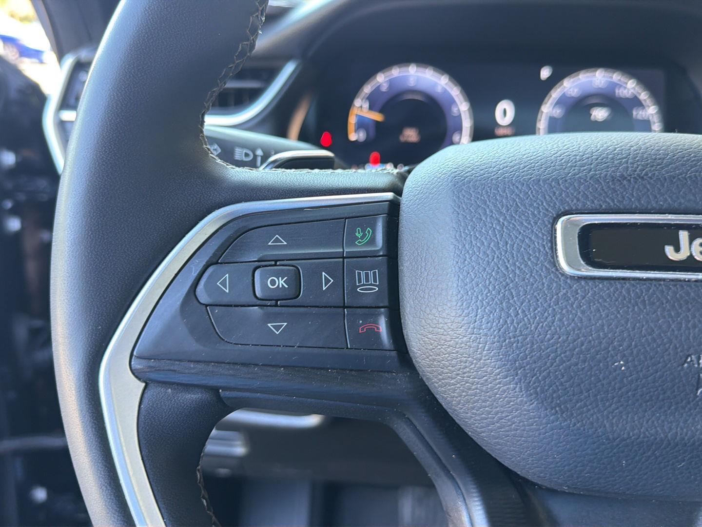 Used 2023 Jeep Grand Cherokee SUV