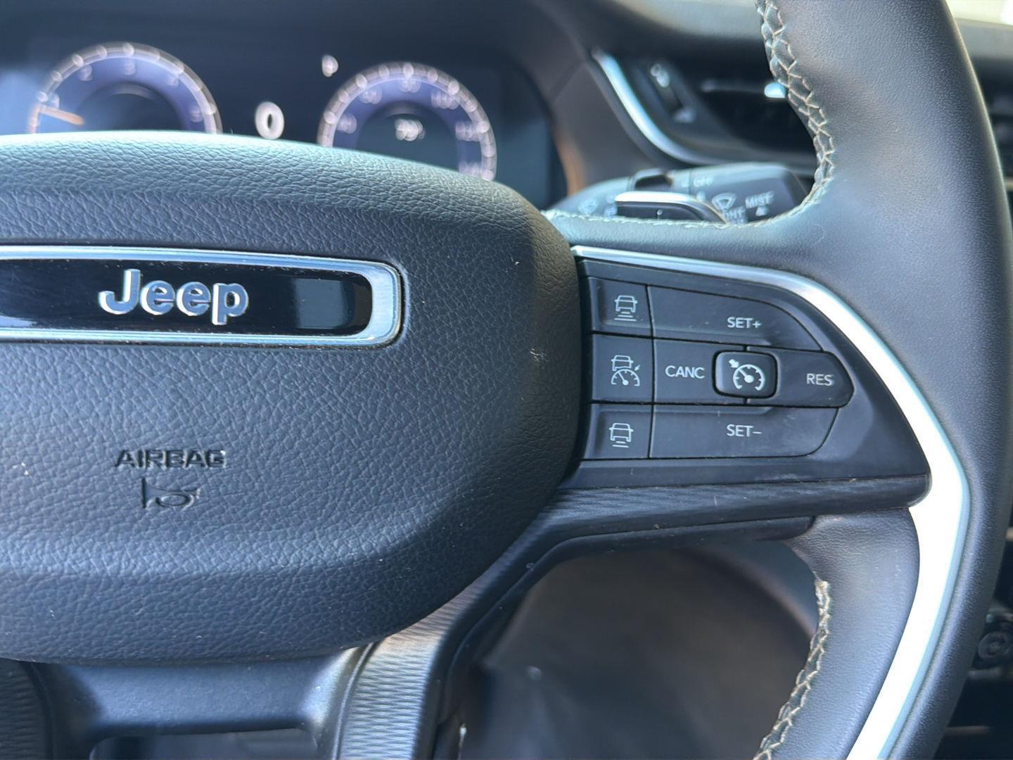 Used 2023 Jeep Grand Cherokee SUV