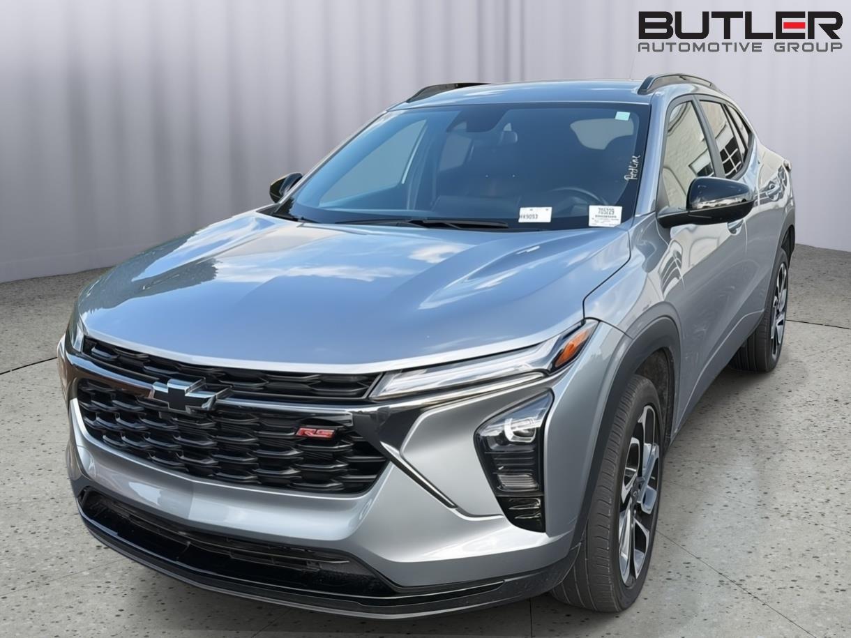 Used 2025 Chevrolet Trax SUV