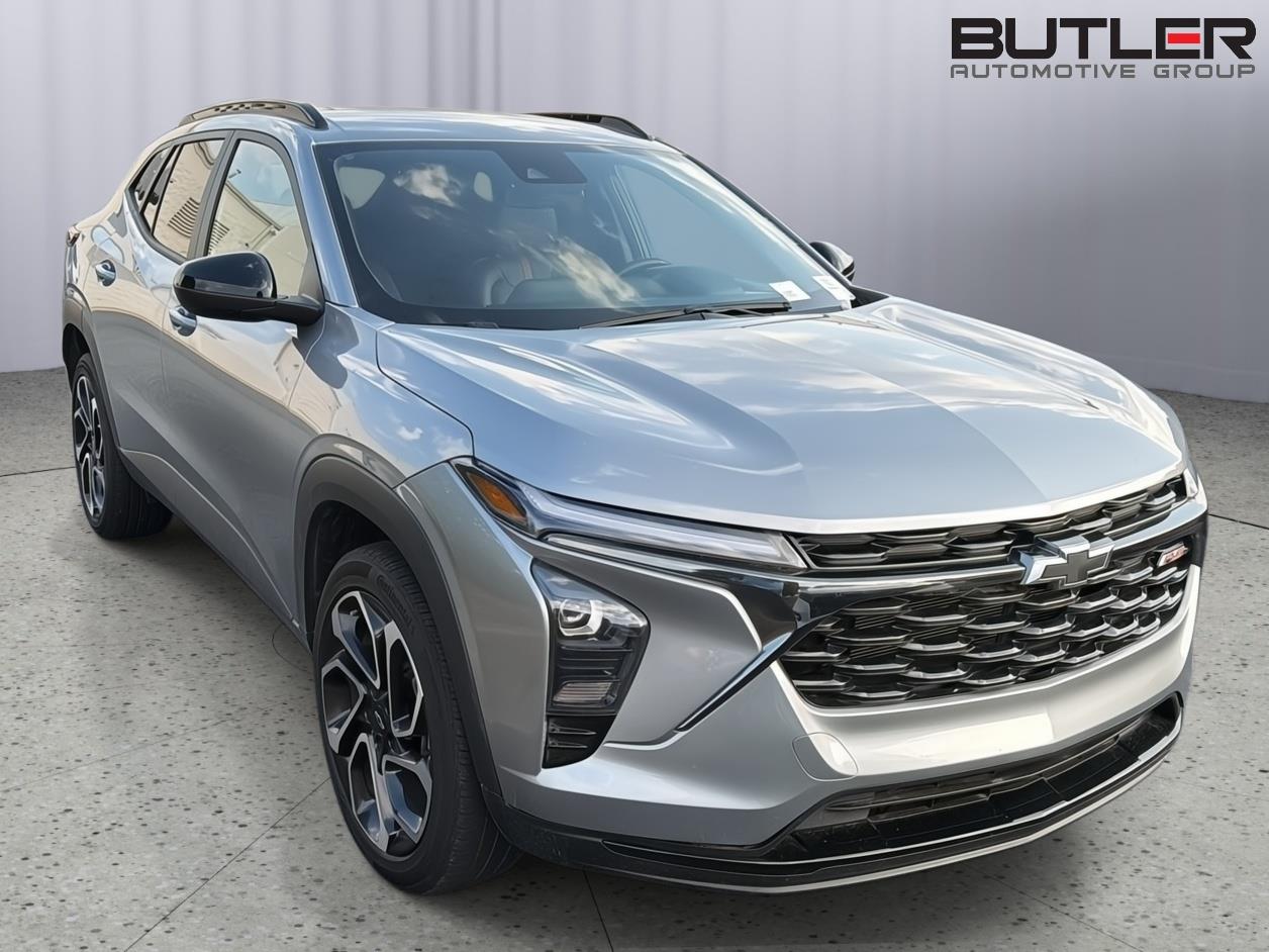 Used 2025 Chevrolet Trax SUV