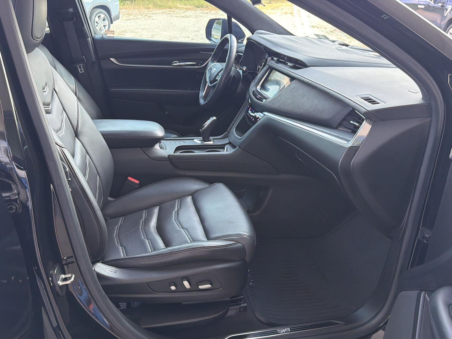 Used 2017 Cadillac XT5 SUV