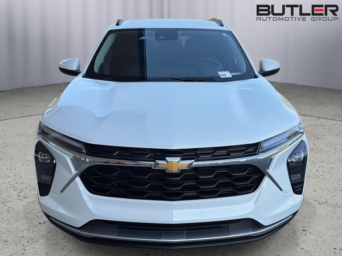 Used 2025 Chevrolet Trax SUV