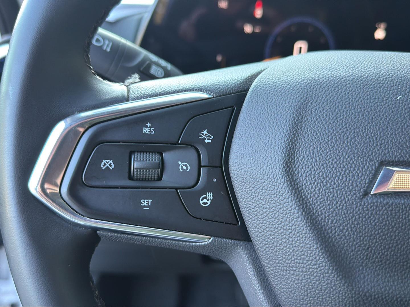 Used 2025 Chevrolet Trax SUV