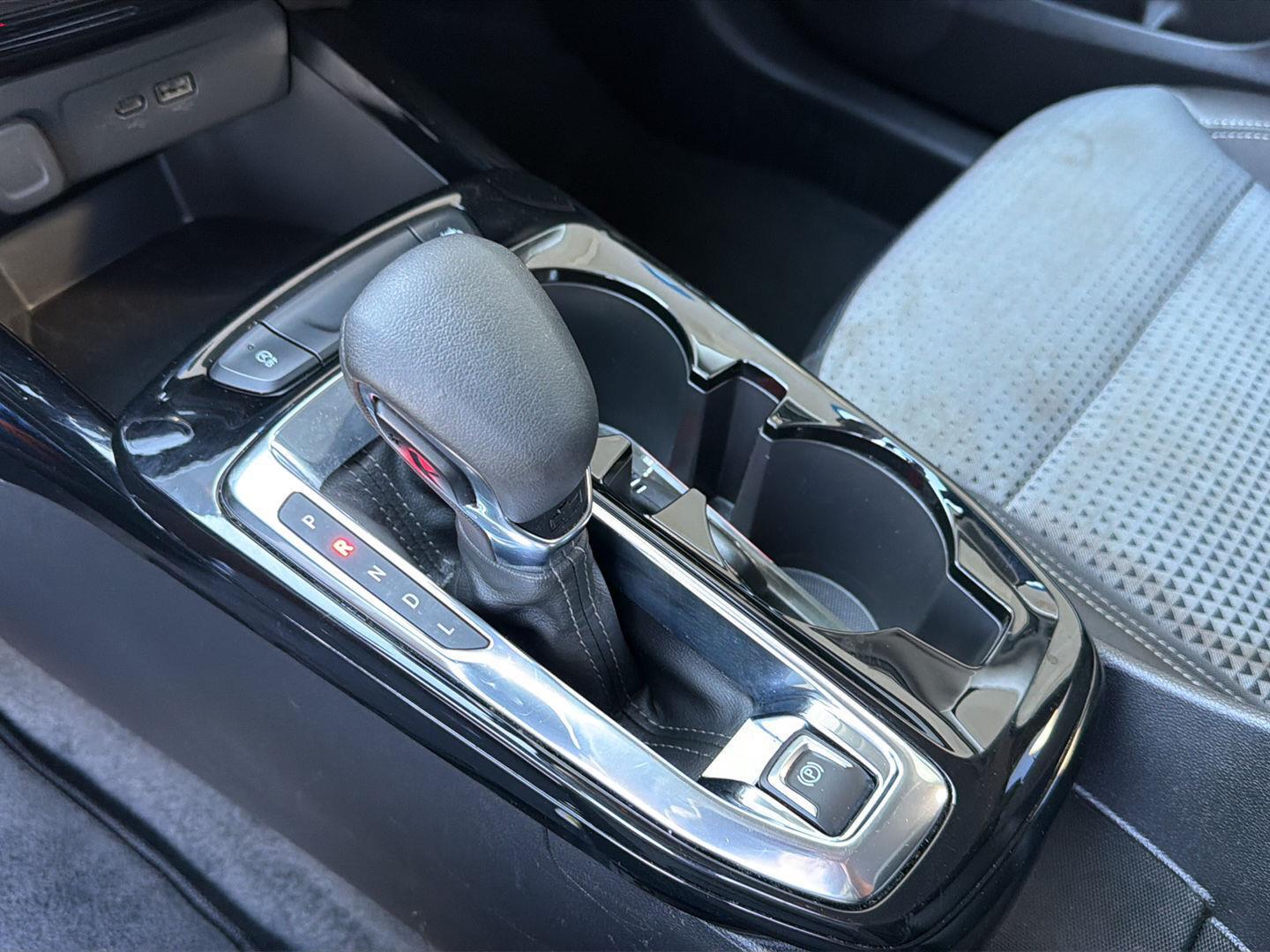 Used 2025 Chevrolet Trax SUV