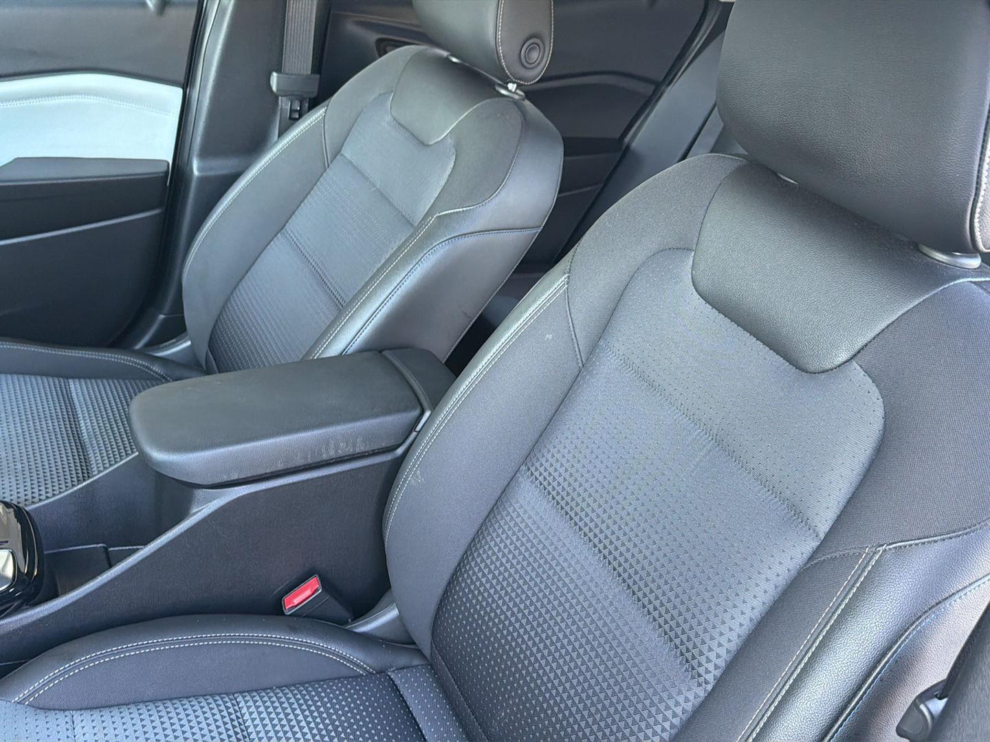 Used 2025 Chevrolet Trax SUV
