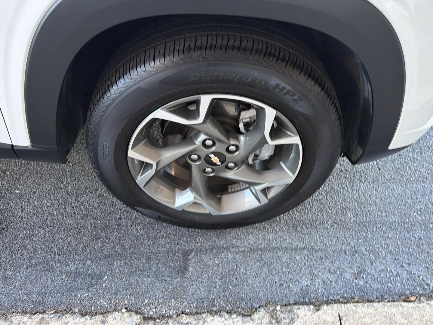 Used 2025 Chevrolet Trax SUV