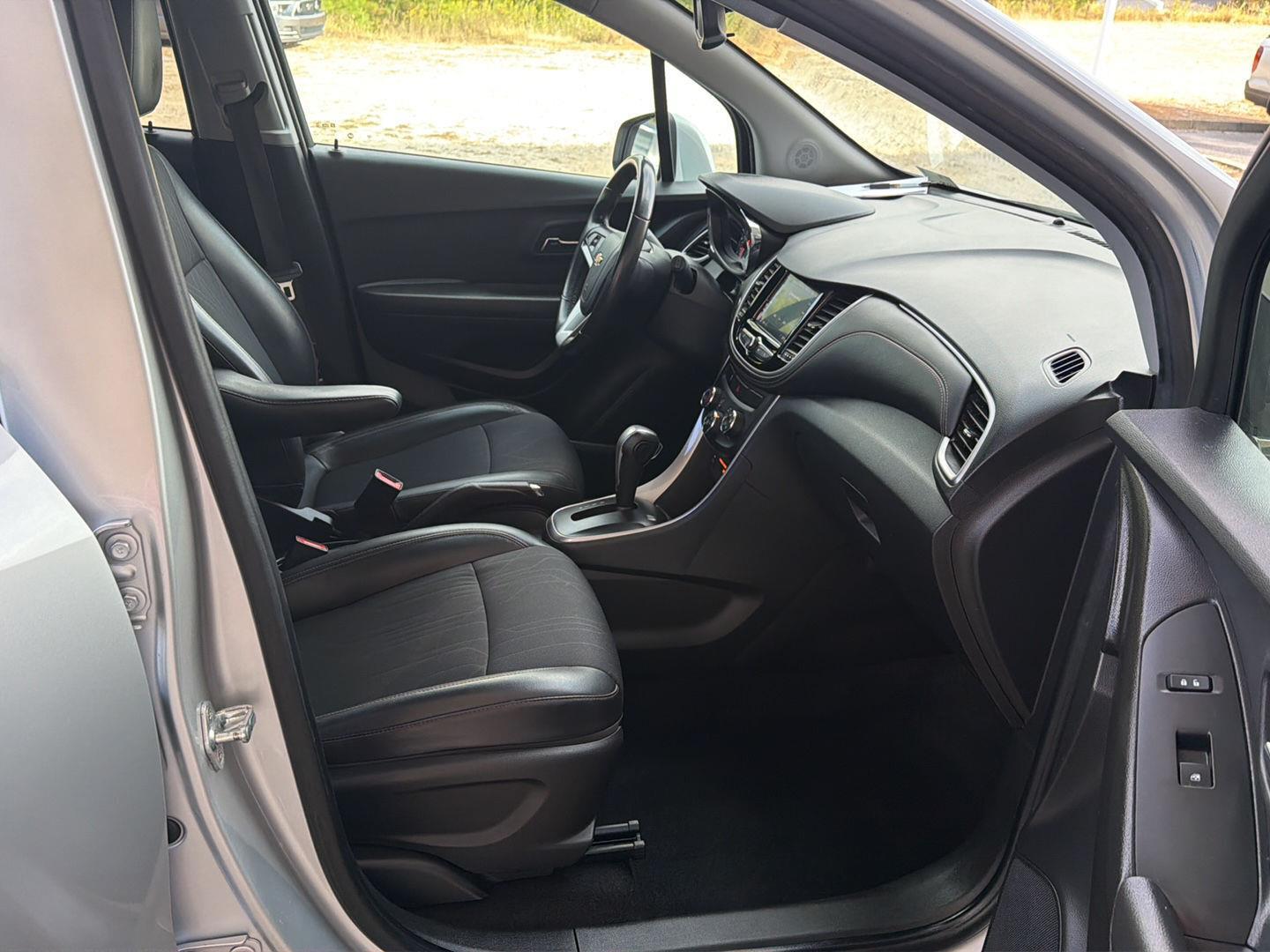 Used 2020 Chevrolet Trax SUV