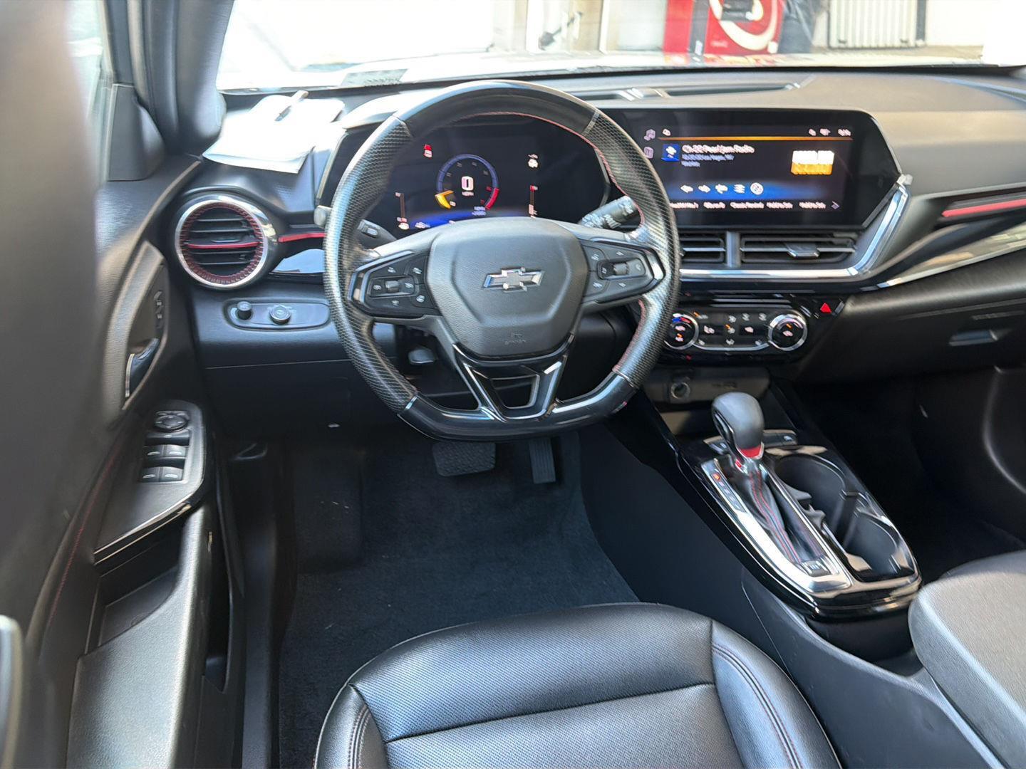 Used 2025 Chevrolet Trax SUV