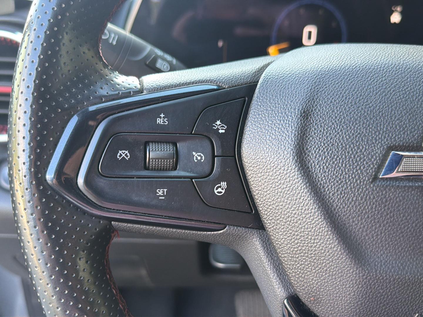 Used 2025 Chevrolet Trax SUV