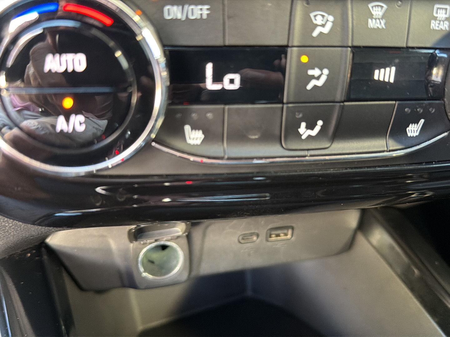 Used 2025 Chevrolet Trax SUV