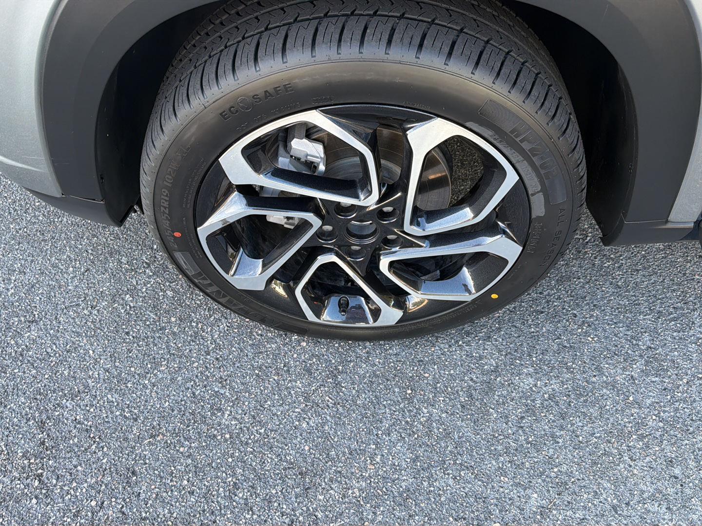 Used 2025 Chevrolet Trax SUV