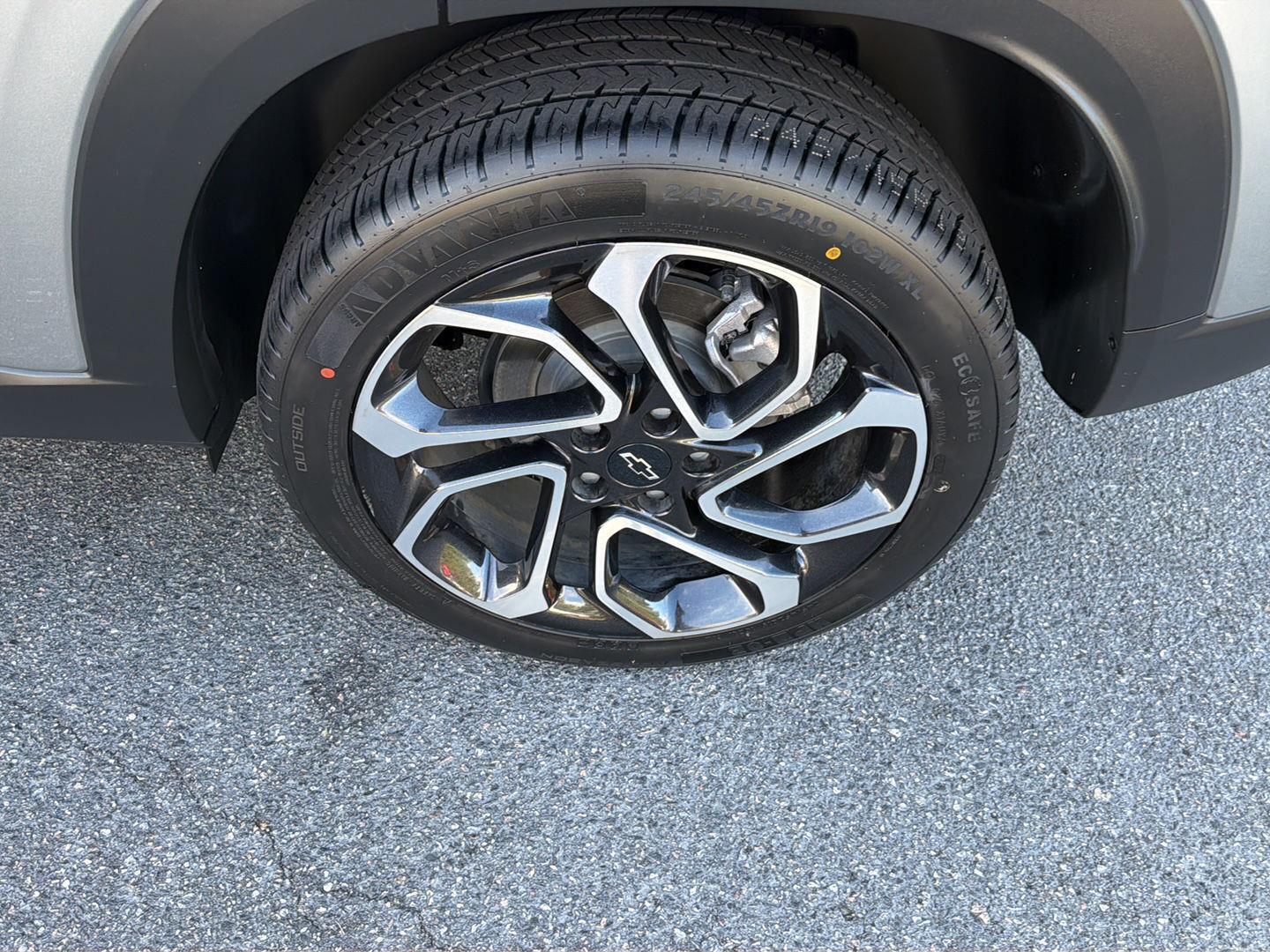 Used 2025 Chevrolet Trax SUV