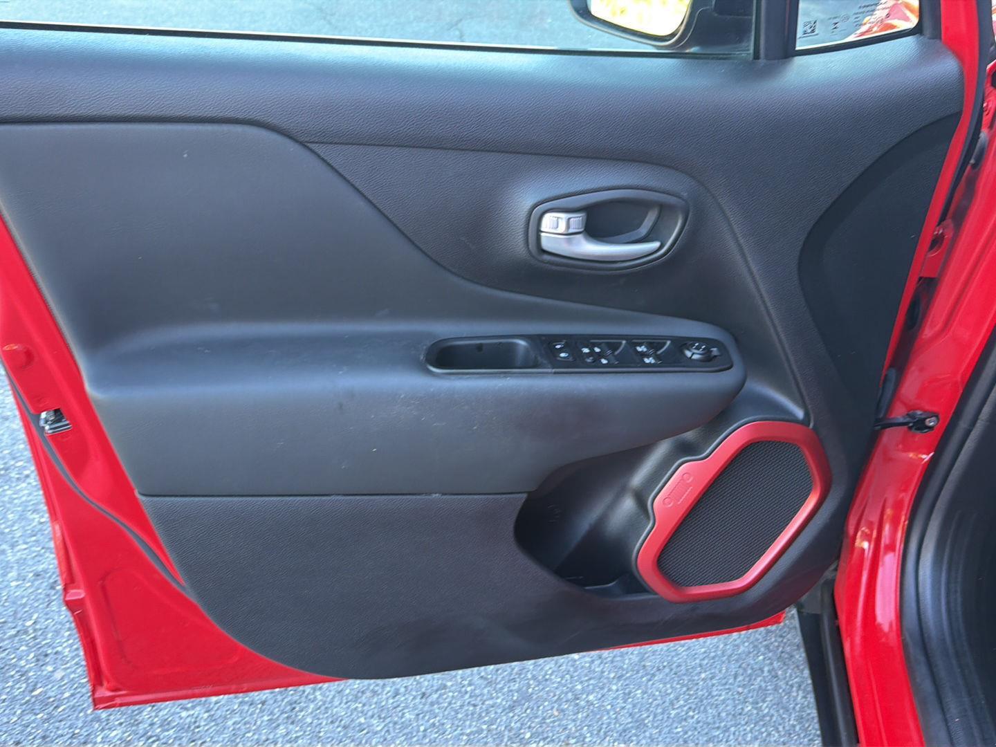 Used 2023 Jeep Renegade SUV
