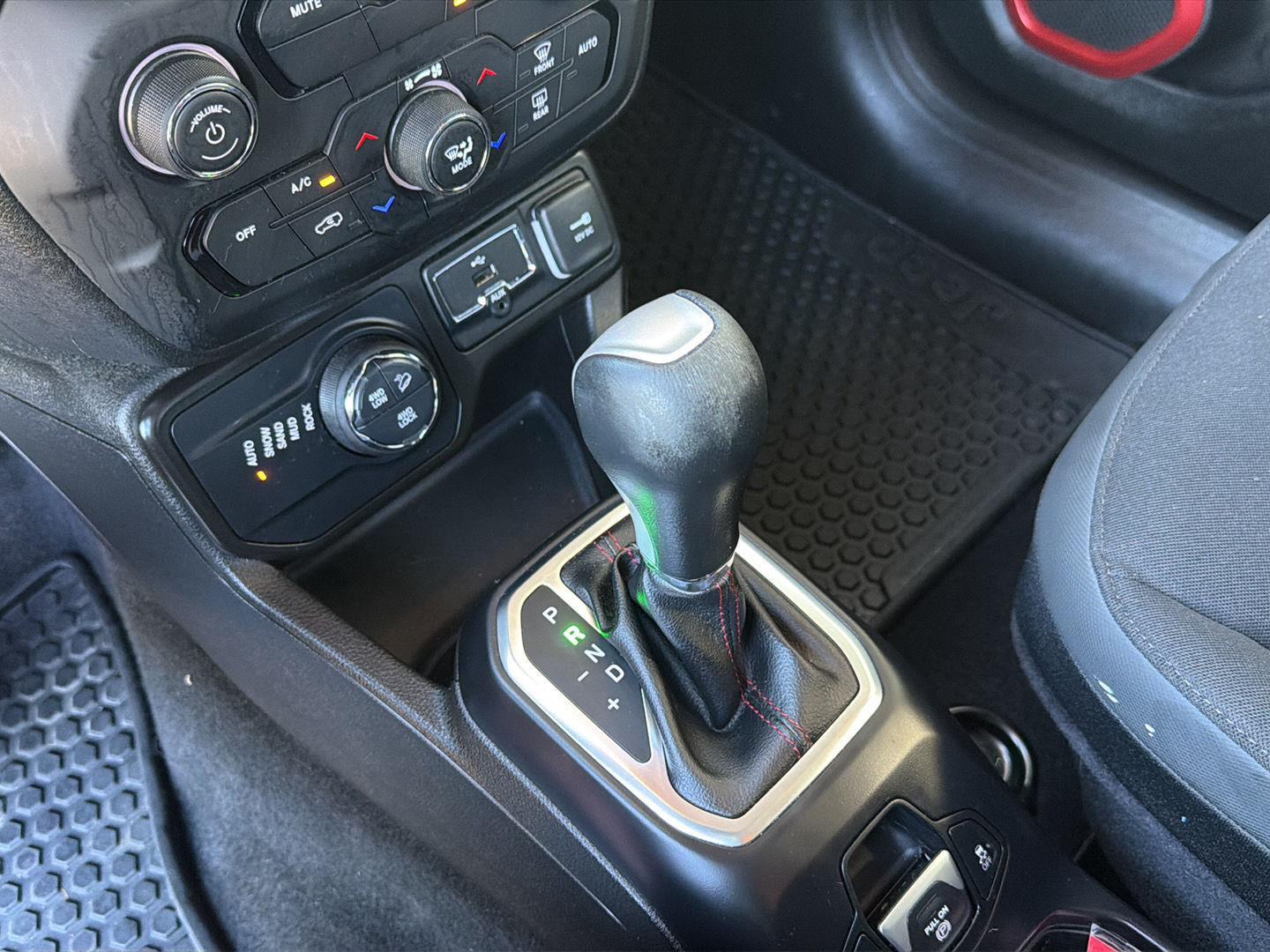 Used 2023 Jeep Renegade SUV