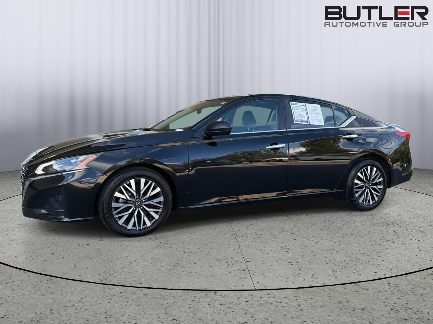 Used 2025 Nissan Altima Sedan