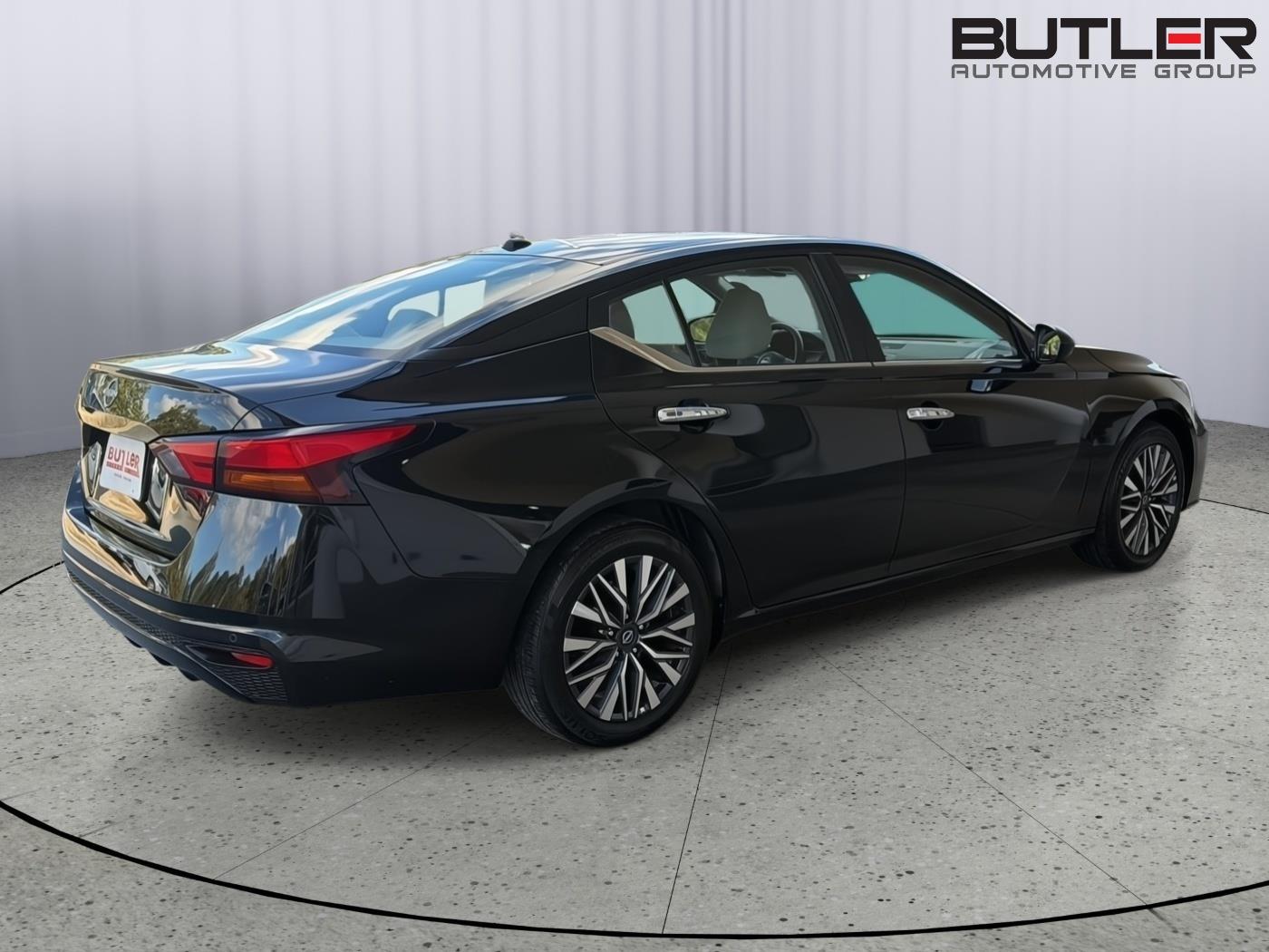 Used 2025 Nissan Altima Sedan