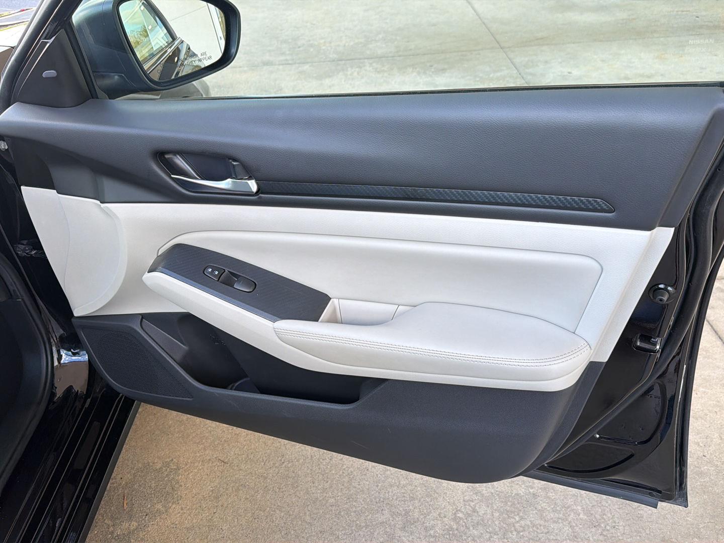 Used 2025 Nissan Altima Sedan