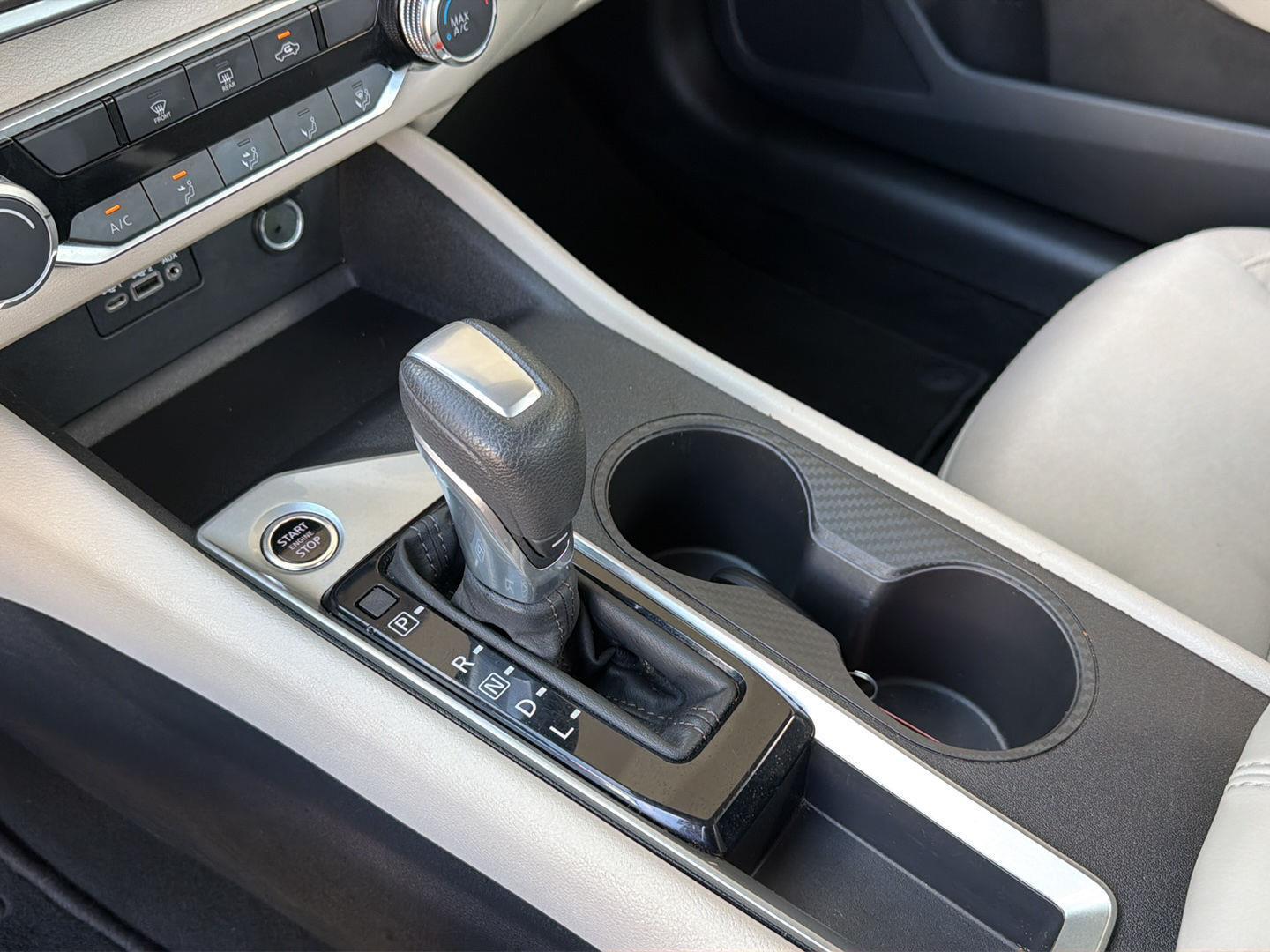 Used 2025 Nissan Altima Sedan