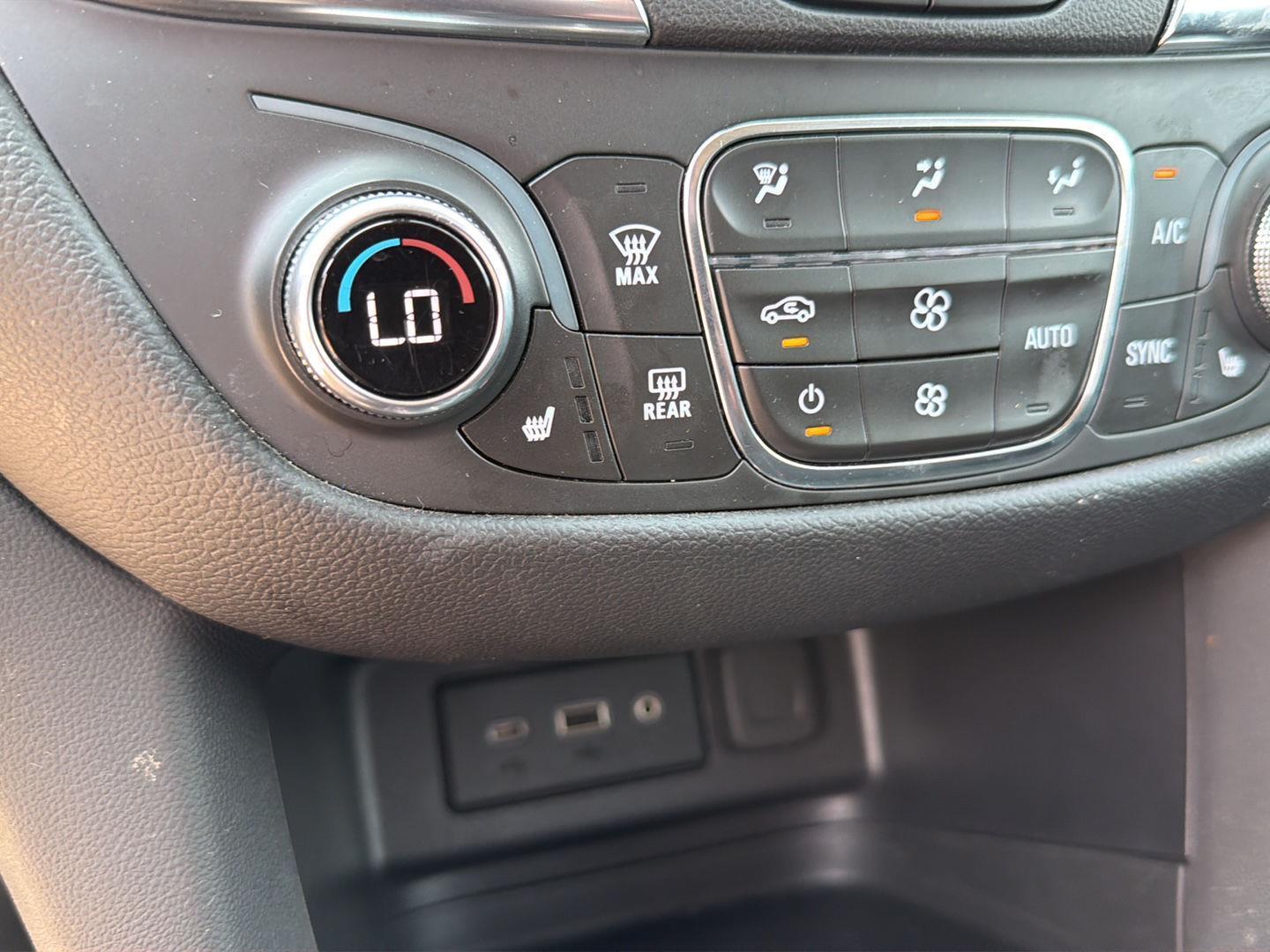 Used 2024 Chevrolet Equinox SUV