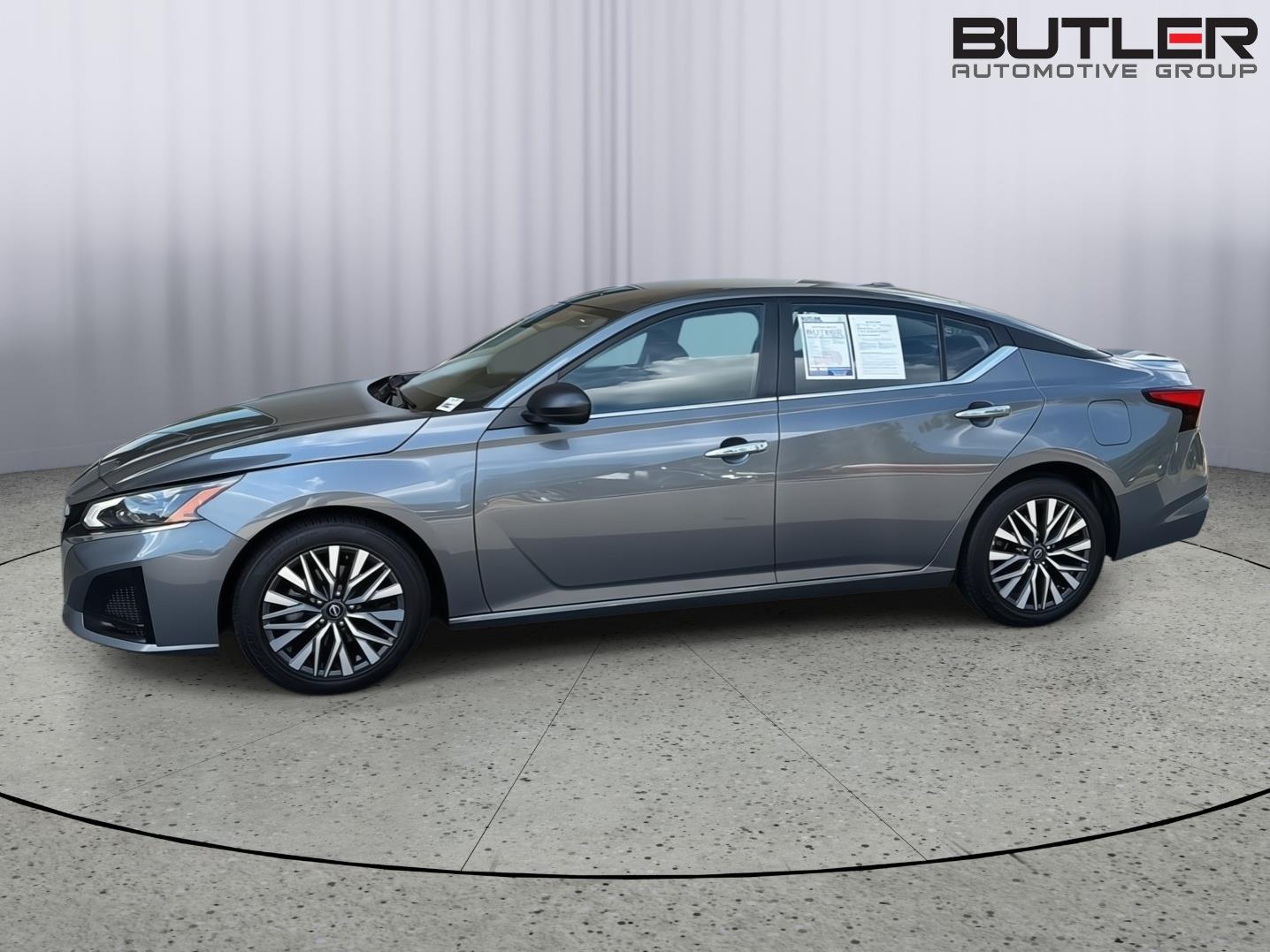 Used 2025 Nissan Altima Sedan