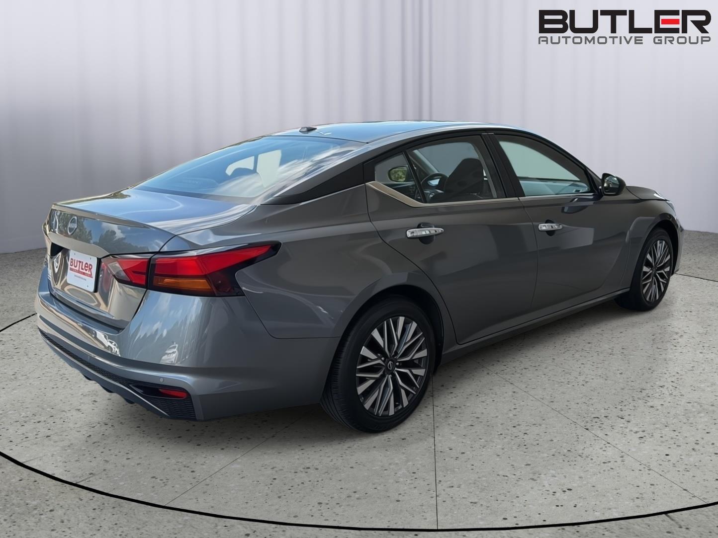 Used 2025 Nissan Altima Sedan