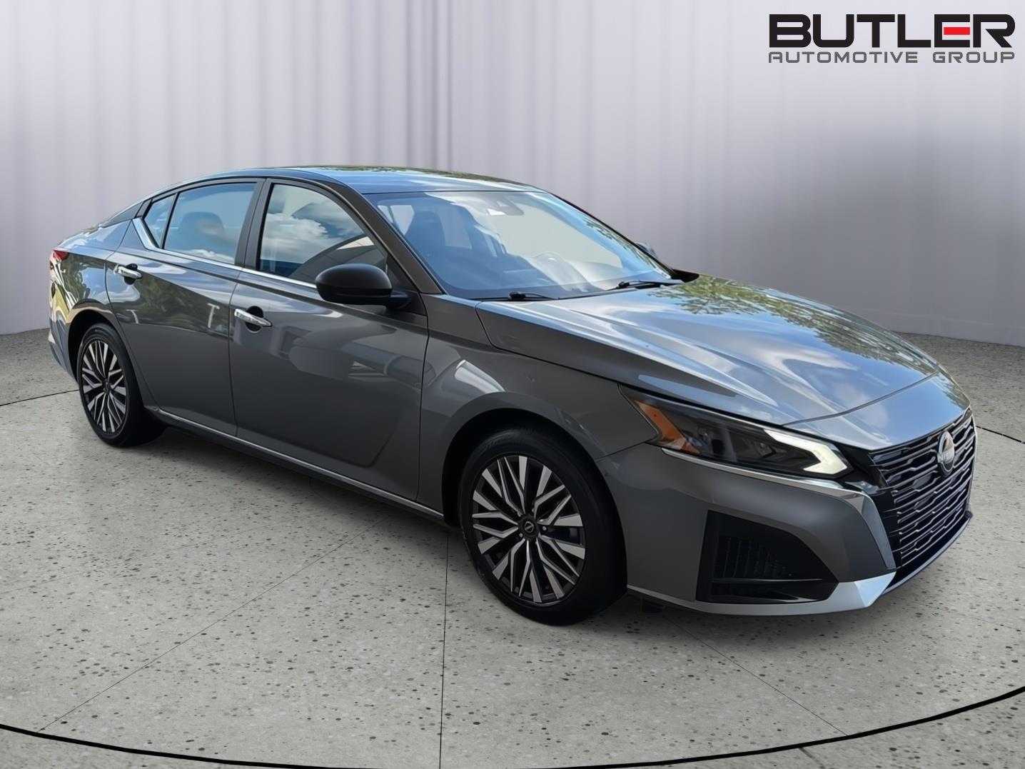 Used 2025 Nissan Altima Sedan