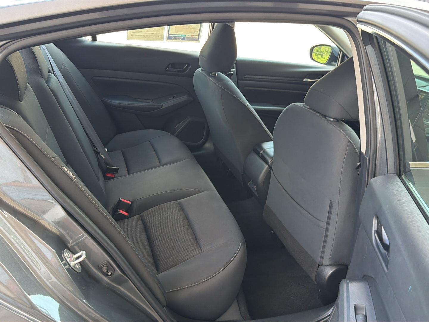 Used 2025 Nissan Altima Sedan