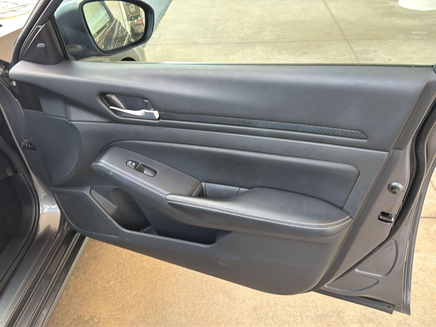 Used 2025 Nissan Altima Sedan