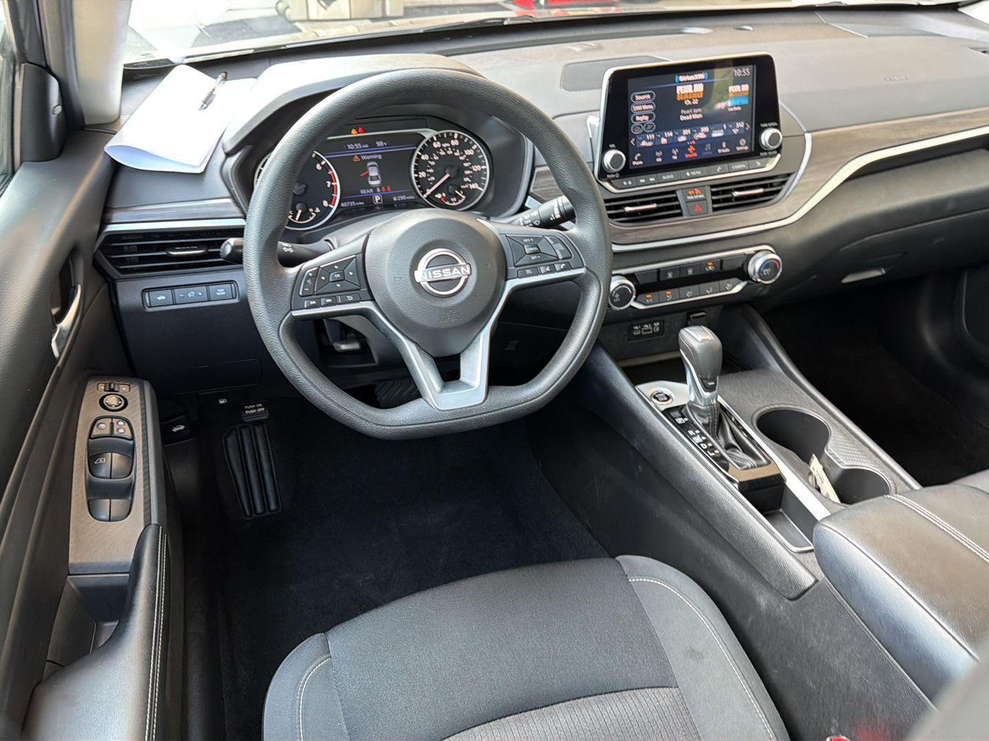 Used 2025 Nissan Altima Sedan