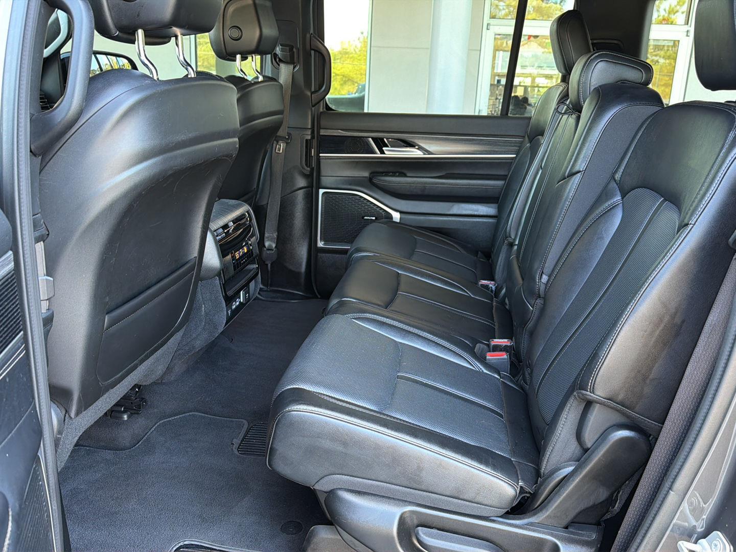 Used 2024 Jeep Wagoneer SUV