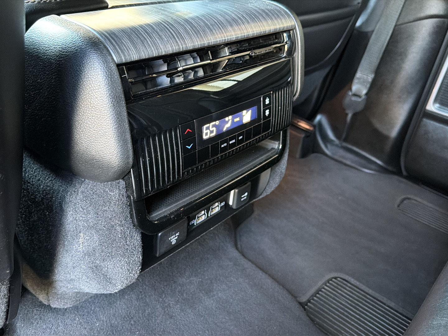 Used 2024 Jeep Wagoneer SUV