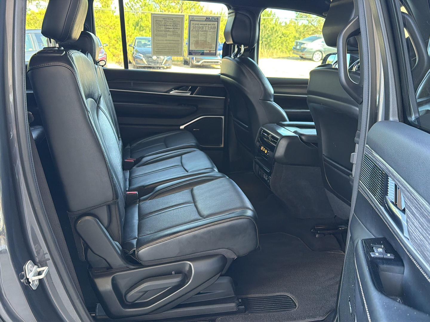 Used 2024 Jeep Wagoneer SUV