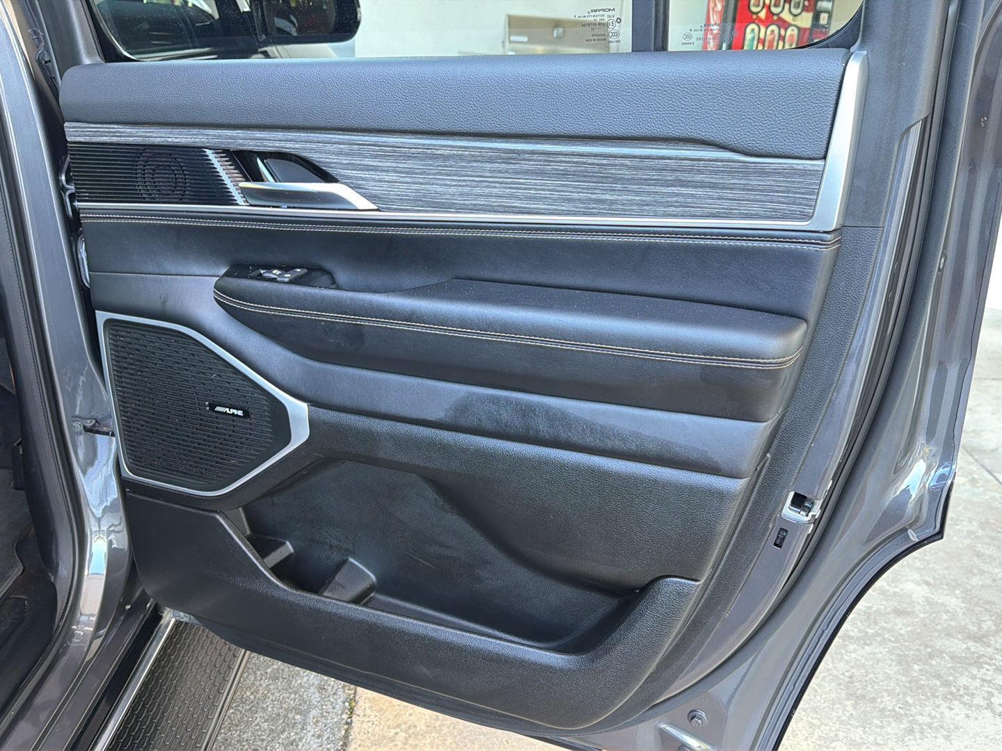 Used 2024 Jeep Wagoneer SUV