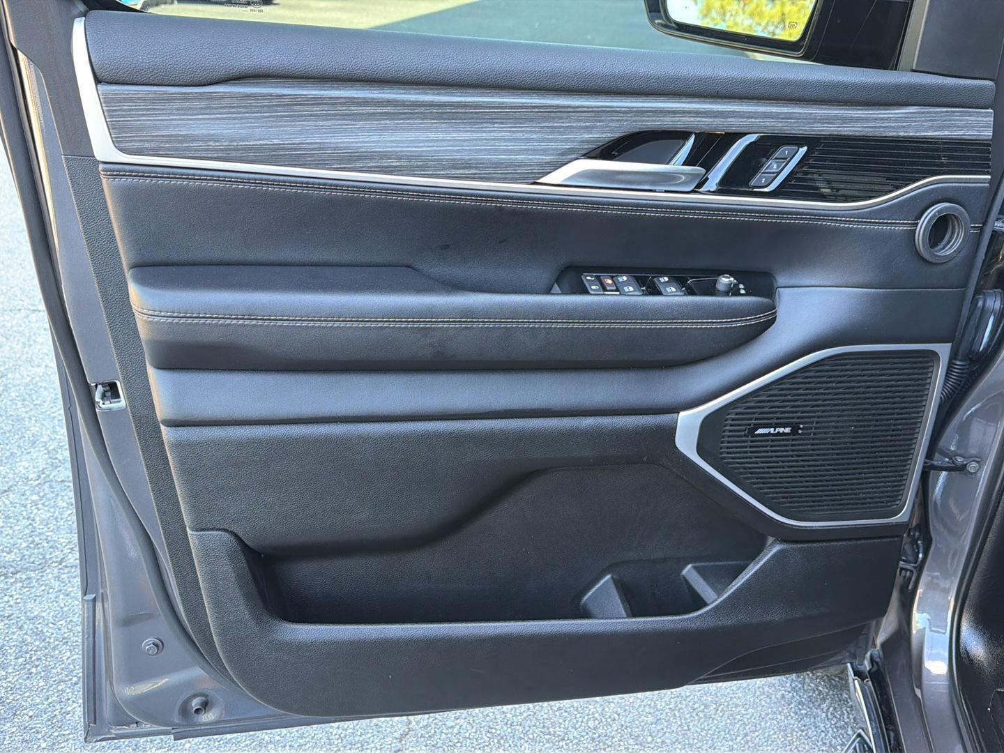 Used 2024 Jeep Wagoneer SUV